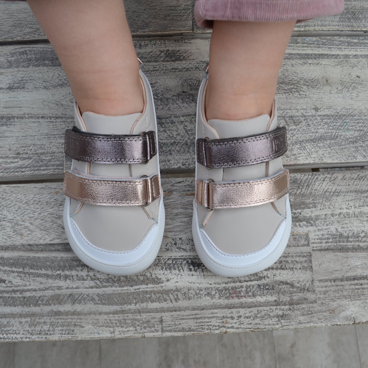 Zapatillas Ergonómicas Classic - Hueso (Infant)