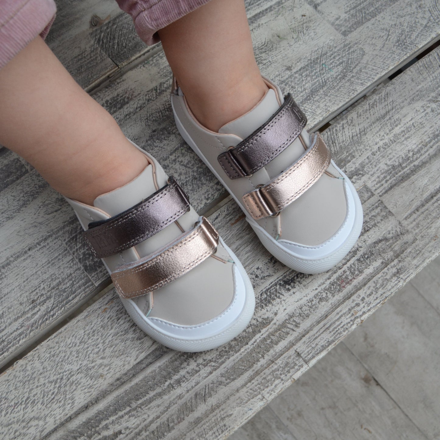 Zapatillas Ergonómicas Classic - Hueso (Infant)