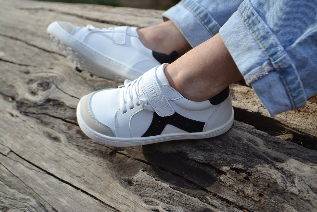 Zapatillas Ergonómicas Urban - Black & White (Kids)